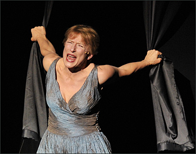 Die sieben Todsünden an Komischen Oper Berlin mit Dagmar Manzel
