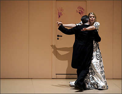 Timothy Richards als Der Prinz und Ina Kringelborn als Rusalka