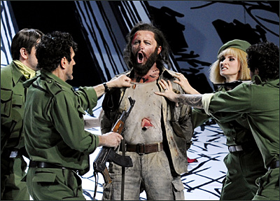 Egils Silins als Jochanaan in Salome