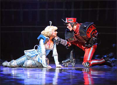Dinah und Caboose in Starlight Express