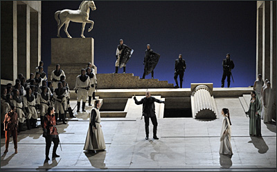 Szenenfotos aus der Oper Tancredi 