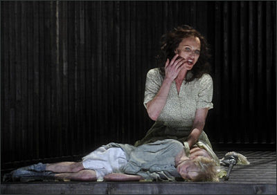 Nadja Michael als Marie in Wozzeck