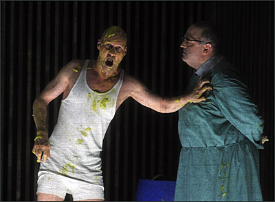 Roman Trekel mit Pavlo Hunka in Wozzeck