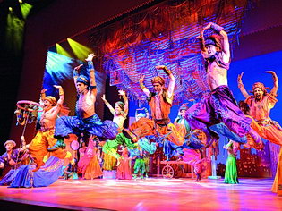  Das Musical Disneys Aladdin am Theater Neue Flora in Hamburg - Spielplan, Programm und Fotos
